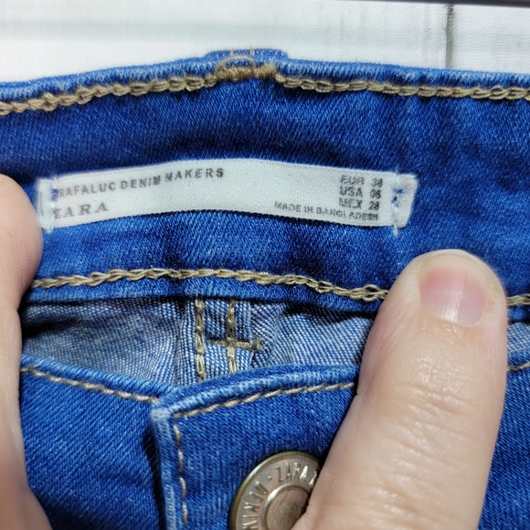 Zara Trafaluc Women's Blue Distressed Denim Skinny Jeans Size 6. Great Condition - Picture 6 of 9